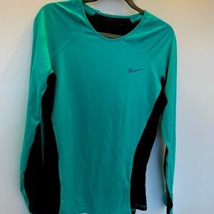 Nike workout top